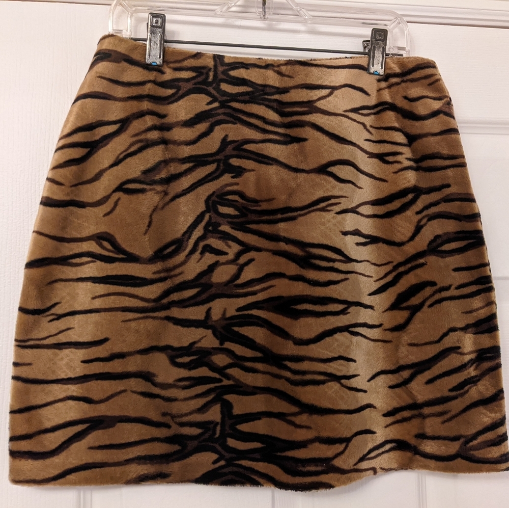 Animal print kirt